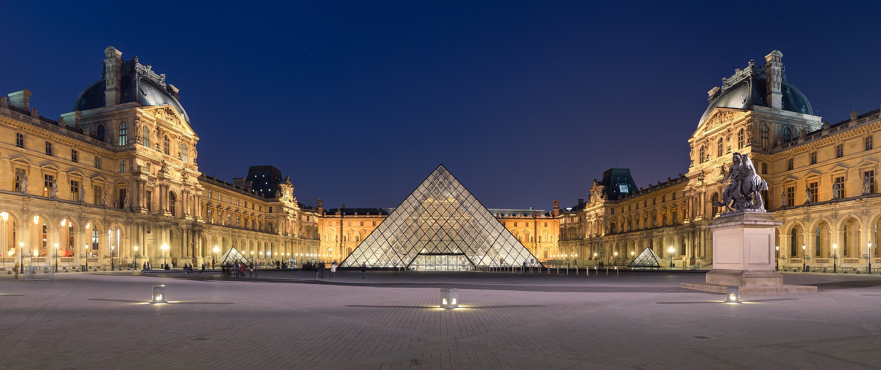 Louvre_Museum_Wikimedia_Commons.jpeg