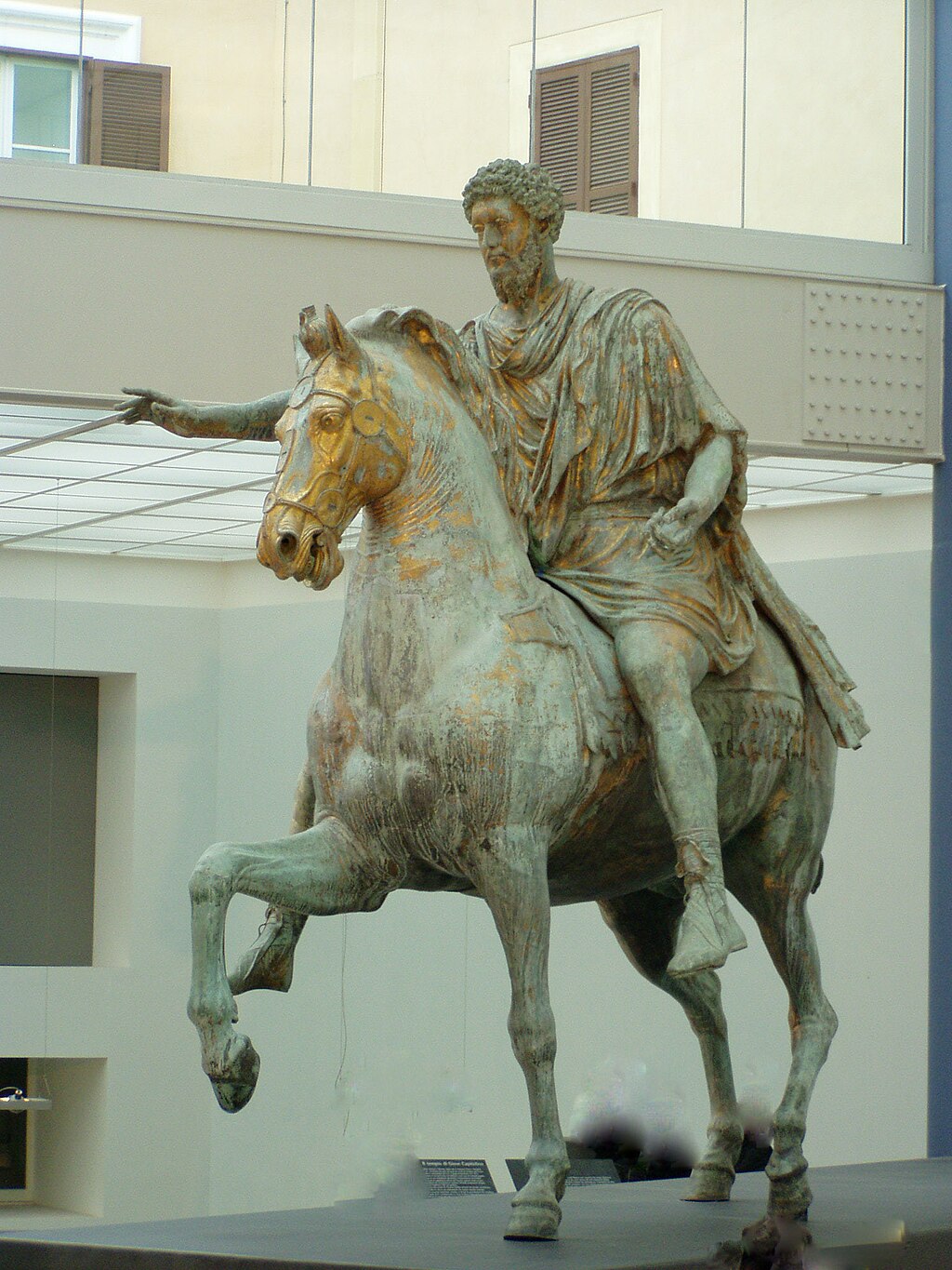 Statua_Marco_Aurelio_Musei_Capitolini.jpeg