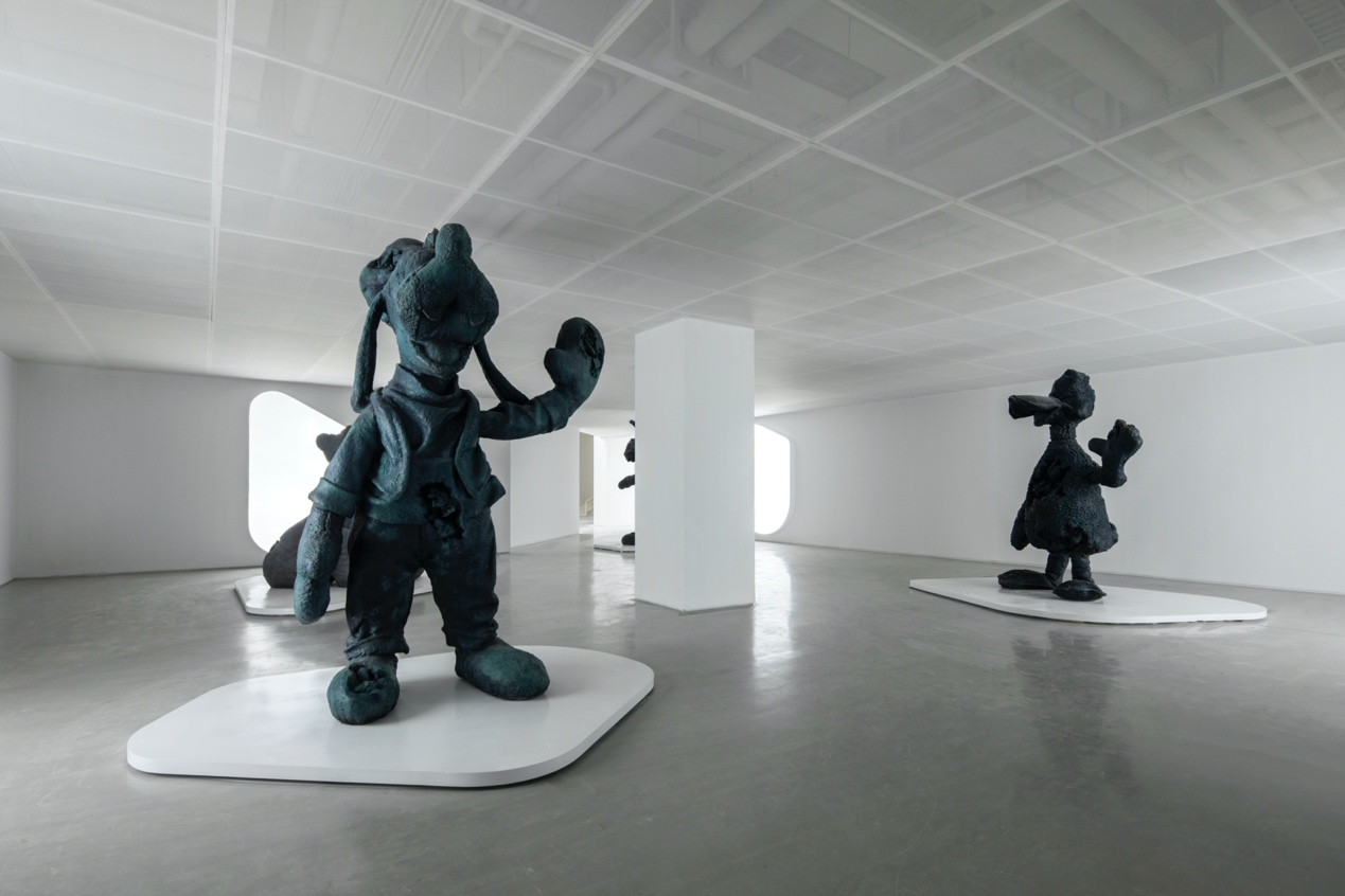 Zheng Hao: I Am Making HOW Art Museum Into a Sandwich